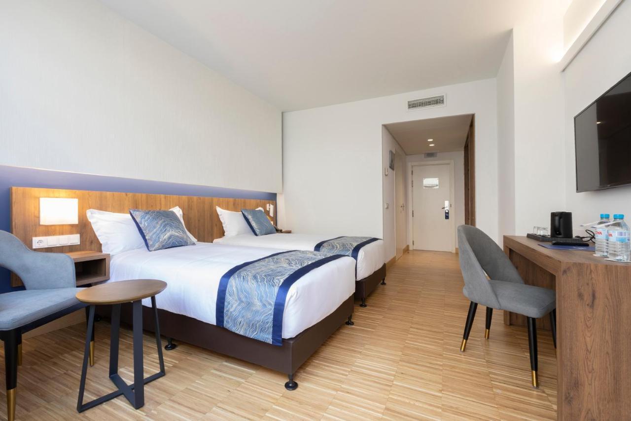Hotel Villa Odon Villaviciosa de Odón Exteriör bild