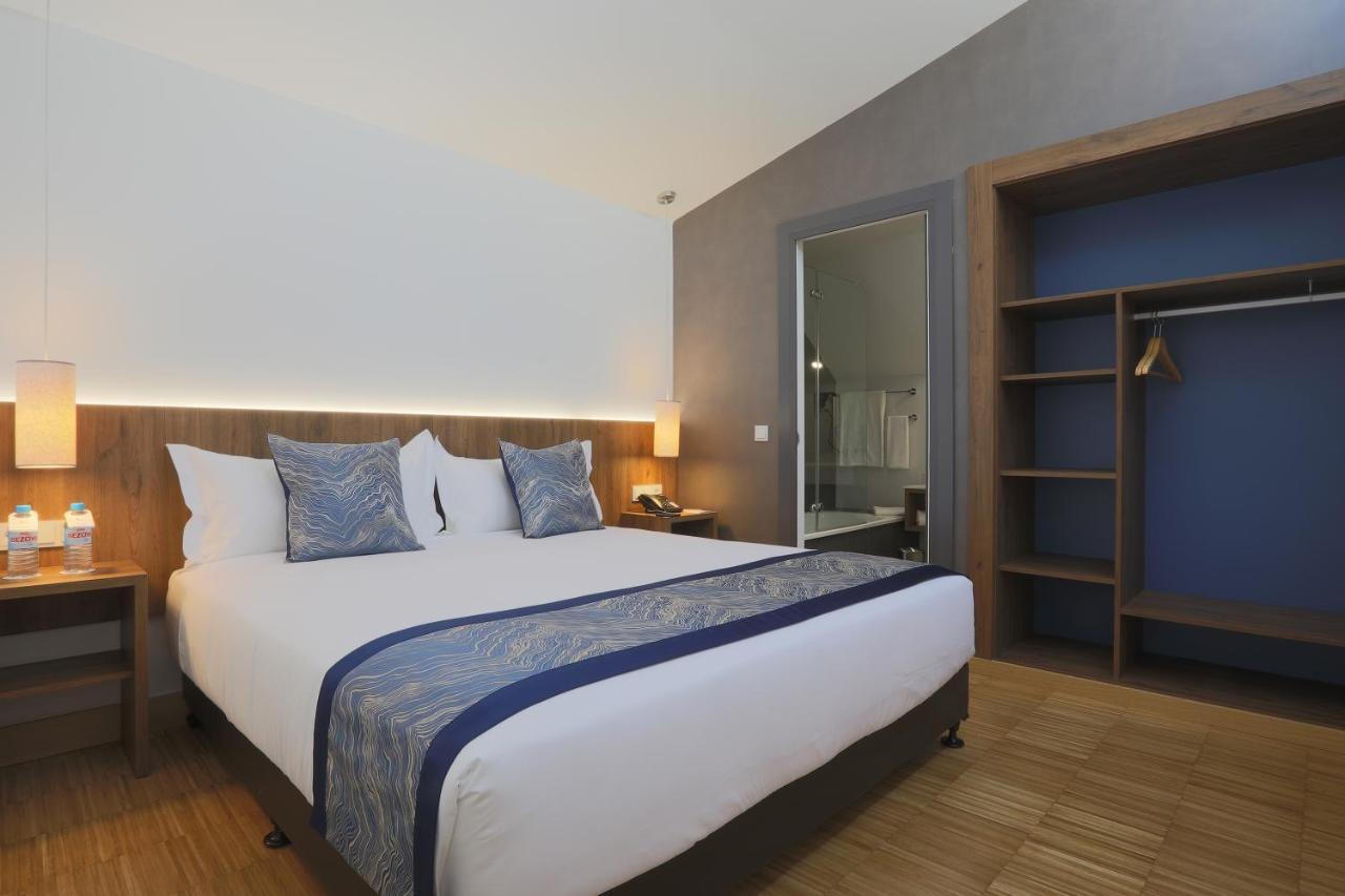 Hotel Villa Odon Villaviciosa de Odón Exteriör bild