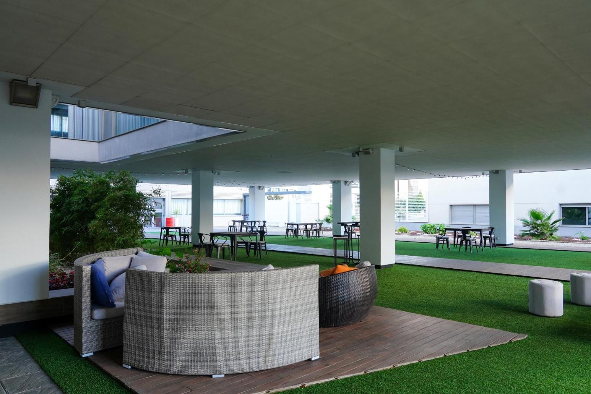 Hotel Villa Odon Villaviciosa de Odón Exteriör bild